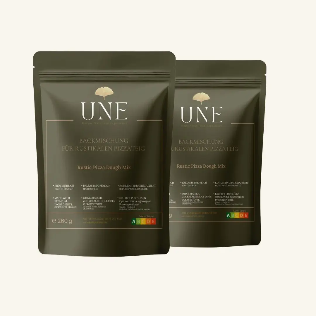 UNE Foods Protein Pizzateig Bundle mit zwei rustikalen Protein-Pizzateig Backmischungen – viele Ballaststoffe, viel Protein, deutlich weniger Kohlenhydrate und Clean Label.