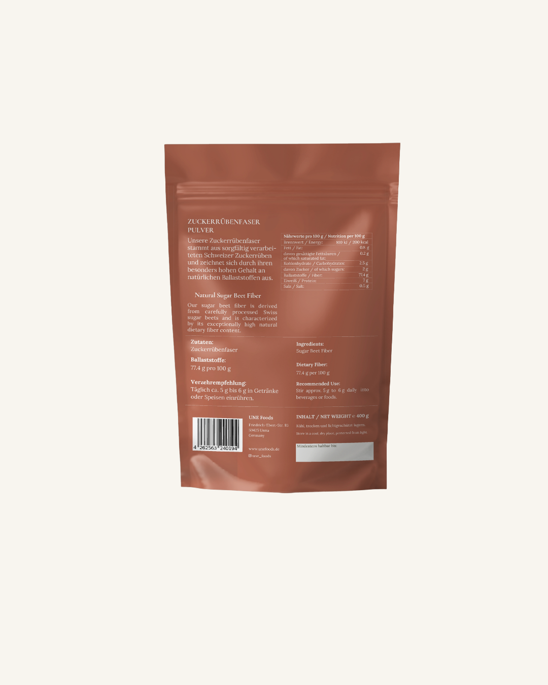 Rückseite der UNE Foods Zuckerrübenfaser Pulver Verpackung mit Zutaten, Nährwerttabelle, Verzehrempfehlung und 77,4 g Ballaststoffen pro 100 g.